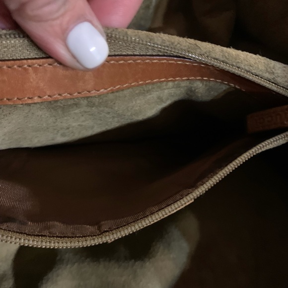 Gucci Suede Green Moss Bag - Picture 6 of 16